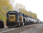 CSX 8851 on M561